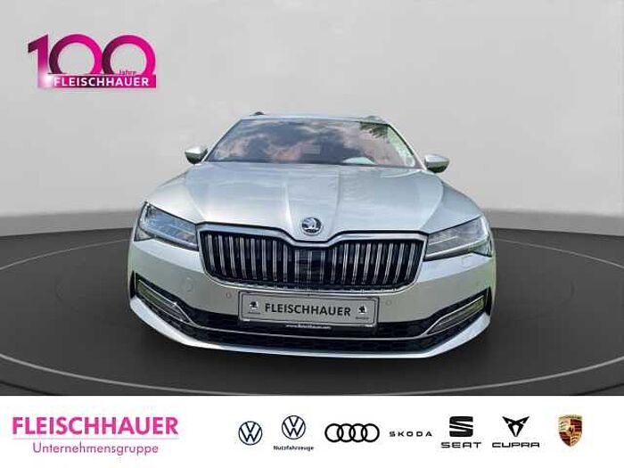 škoda superb combi - brilliant-silber metallic