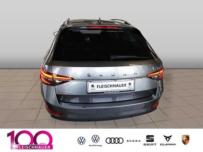 škoda superb combi - graphite grau metallic