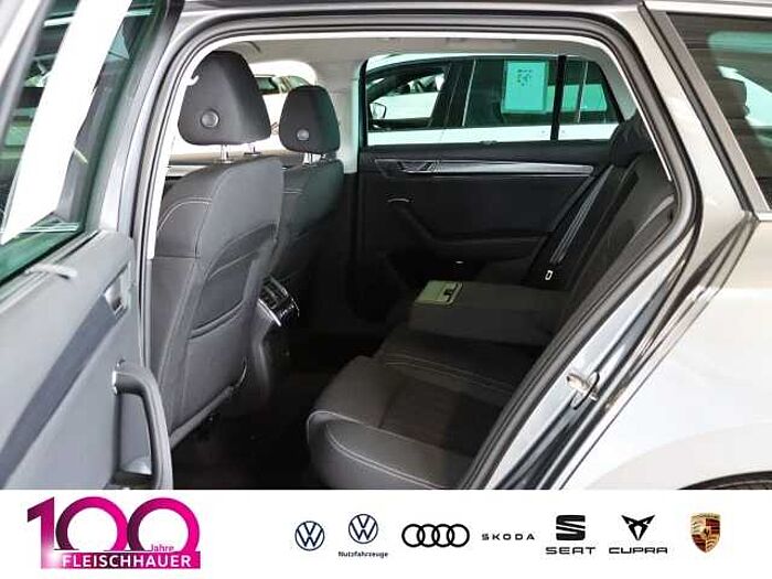 škoda superb combi - graphite grau metallic