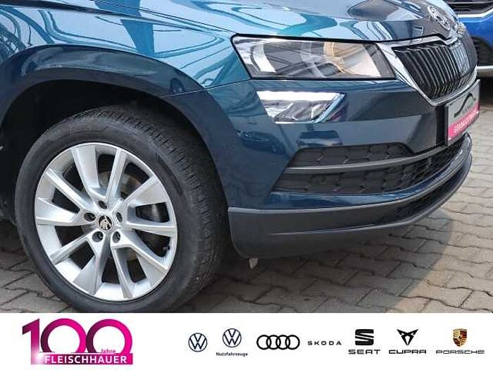 škoda karoq - lava-blau metallic