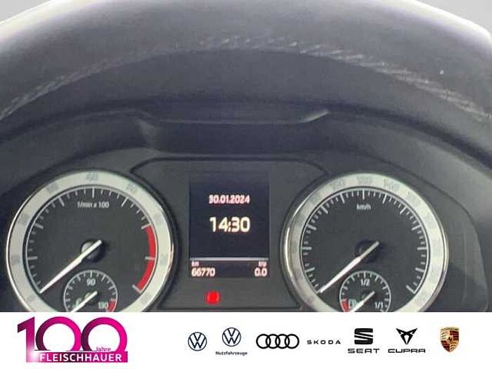 škoda karoq - quarz-grau metallic