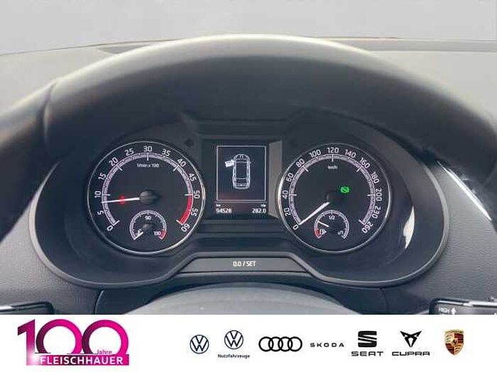 škoda octavia combi - candy-weiss